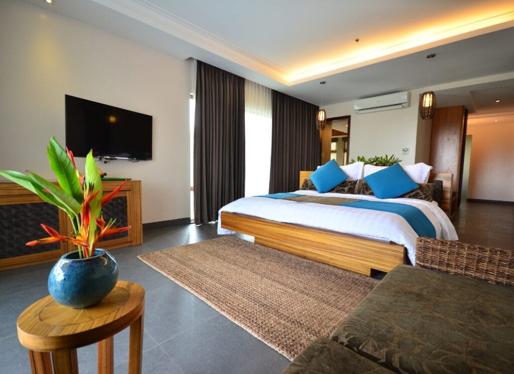 SUITE_1